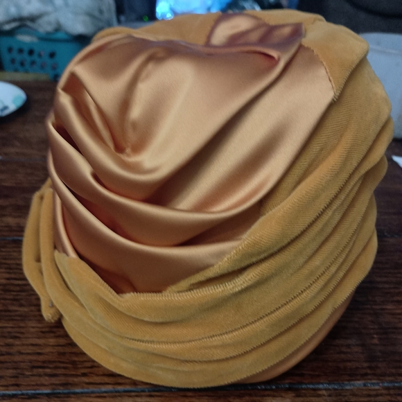 Exquisite Vintage Goldenrod/Mustard Turban Hat - Mid Century main image 9
